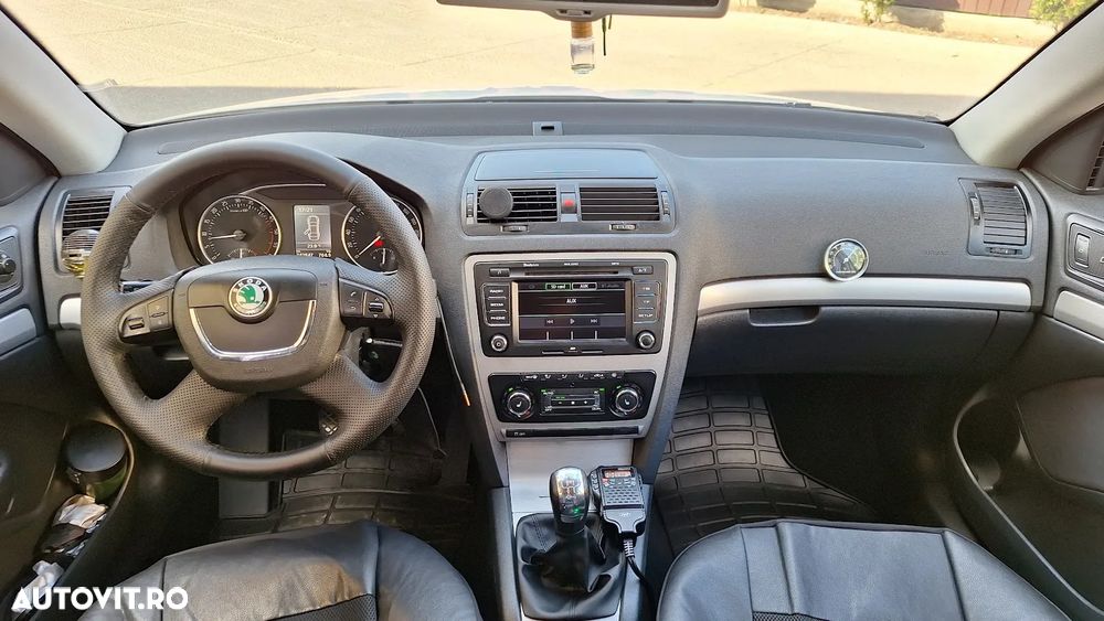 SKODA Octavia 2010 — imagine 7