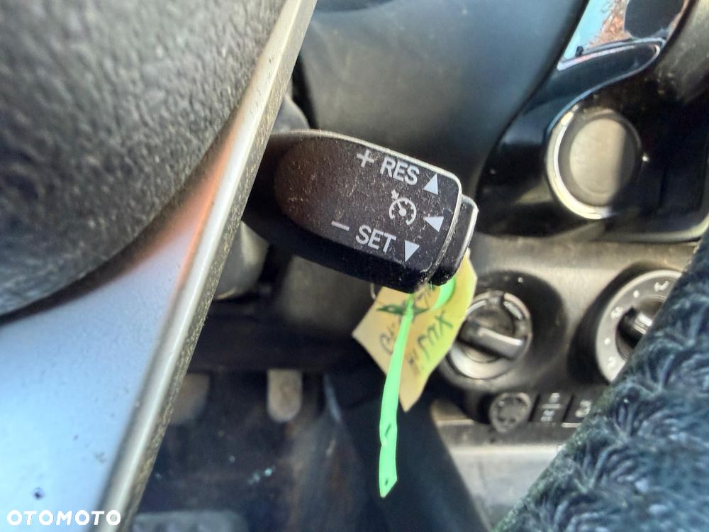 Toyota Hilux 4x4 Extra Cab Autm Executive - 16