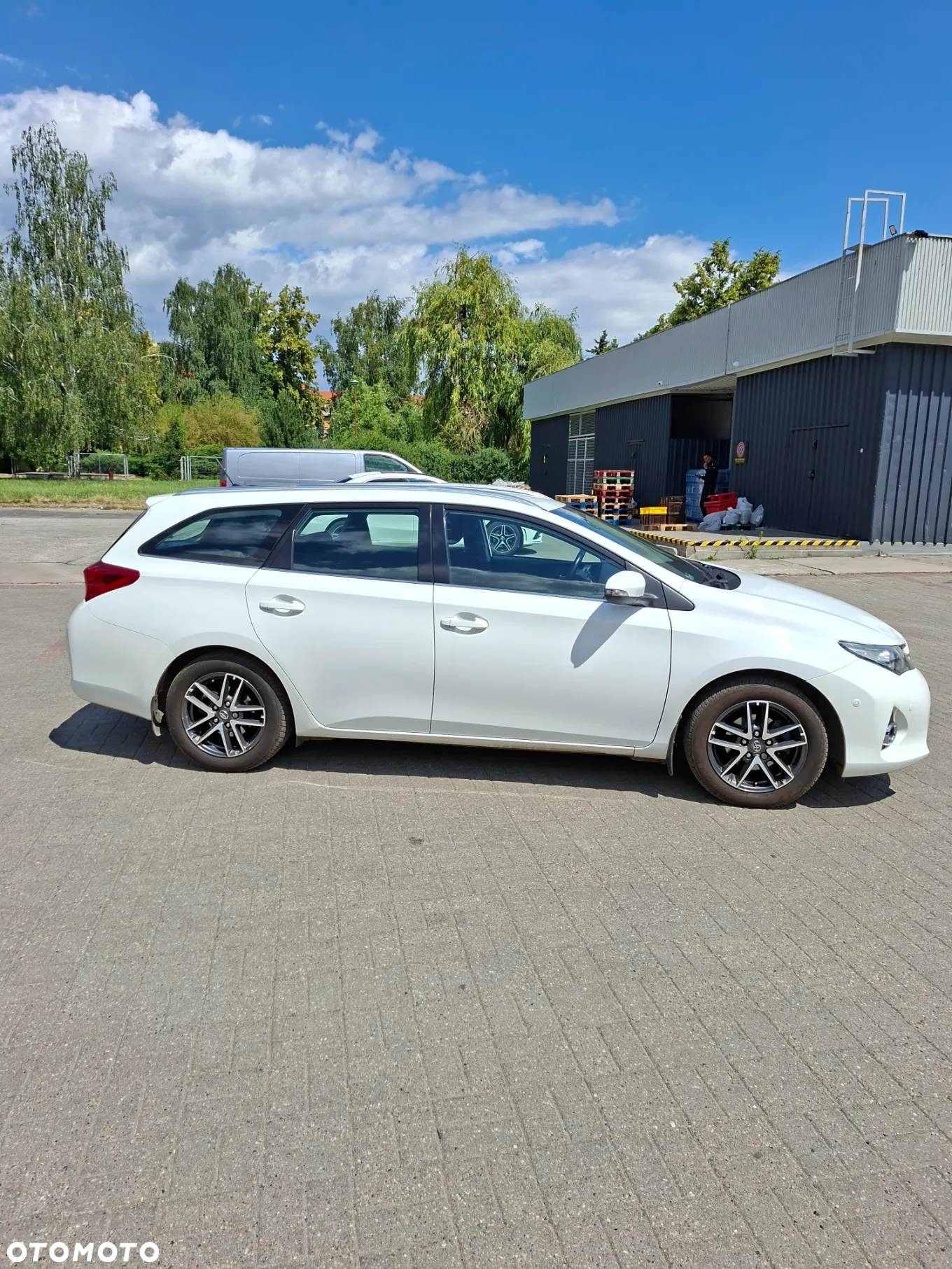 Toyota Auris 1.6 Premium Comfort - 6