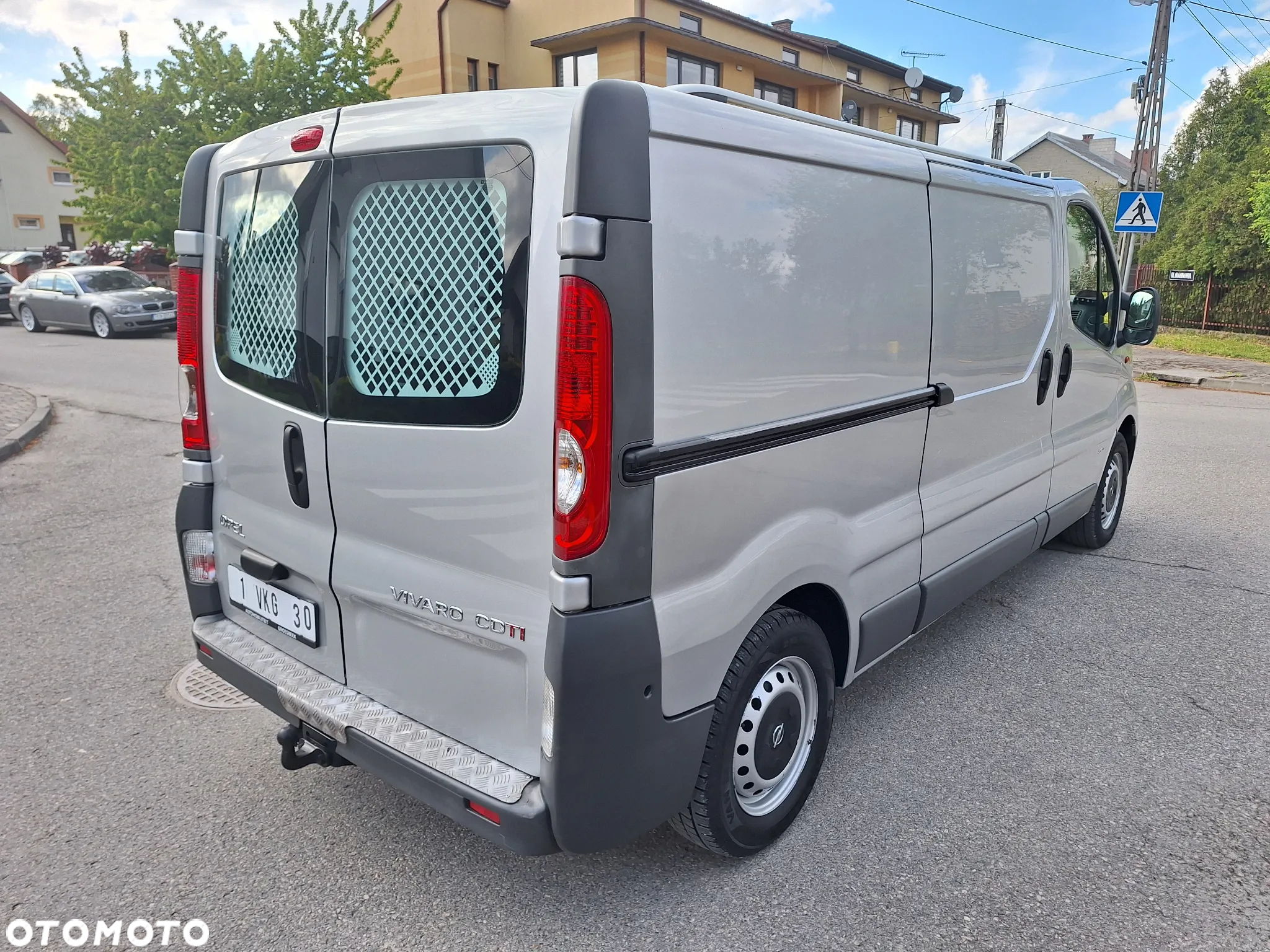 Opel Vivaro - 11