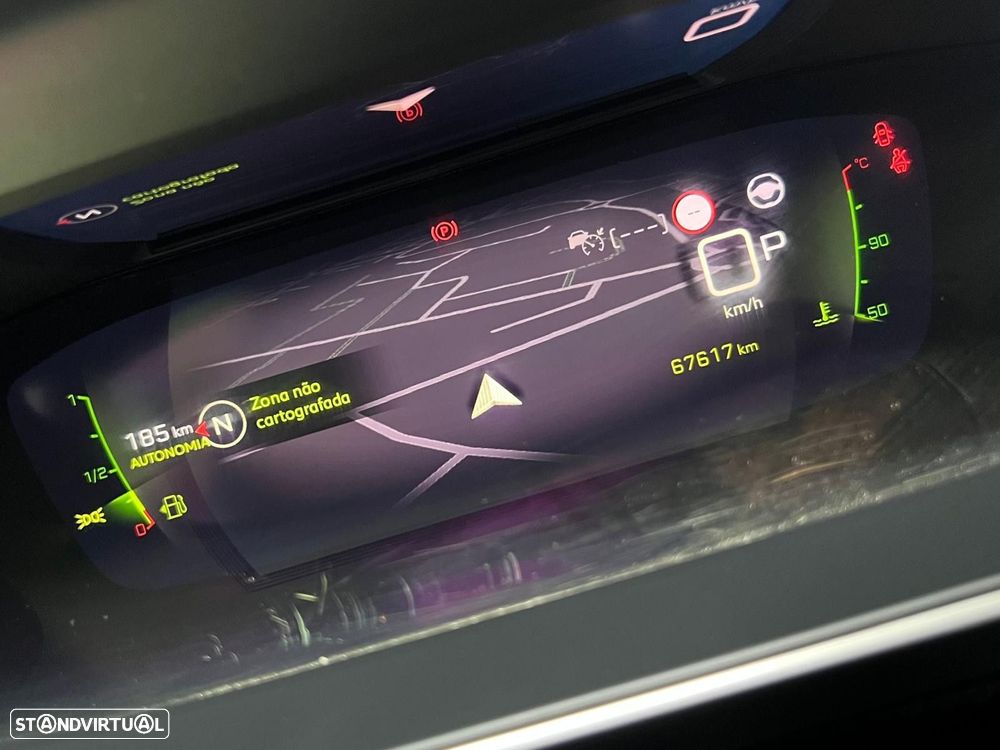 Peugeot 2008 1.2 PureTech GT EAT8 - 9