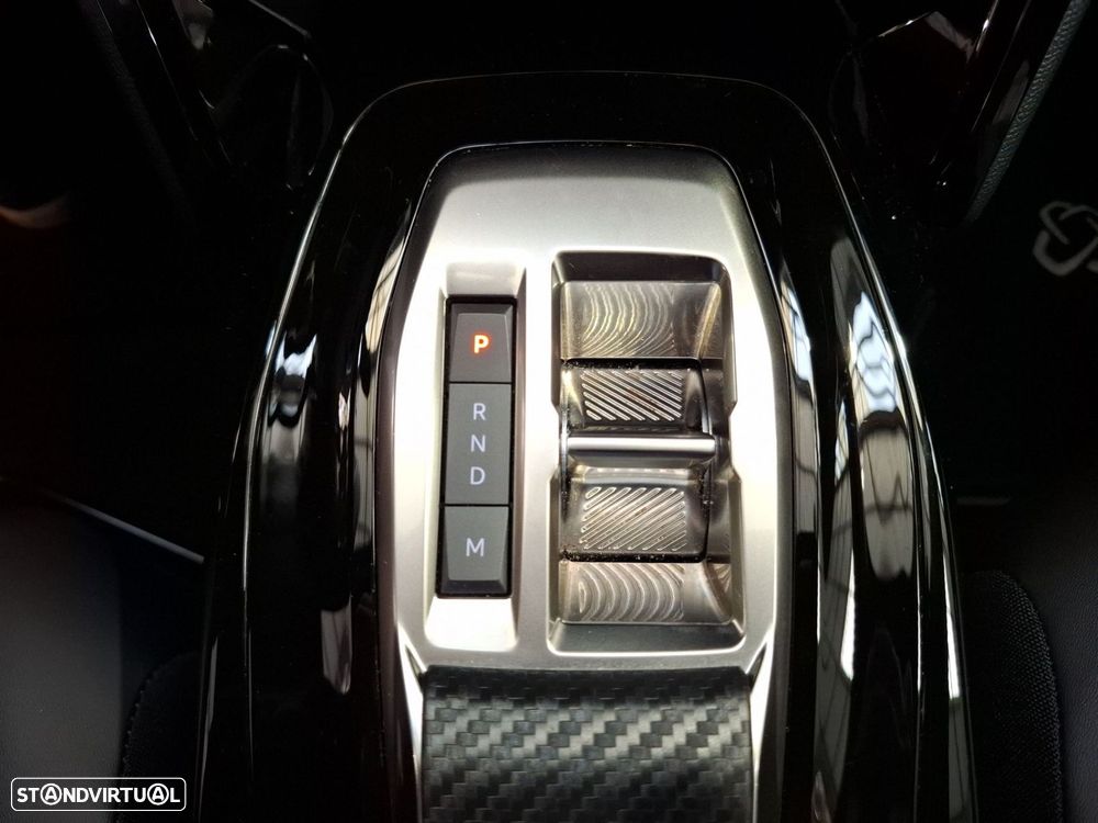 Peugeot 2008 1.2 PureTech Allure - 15