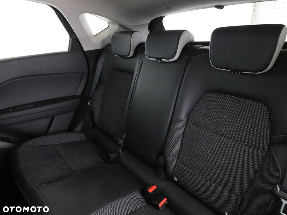 Renault Captur E-TECH 160 INTENS - 17