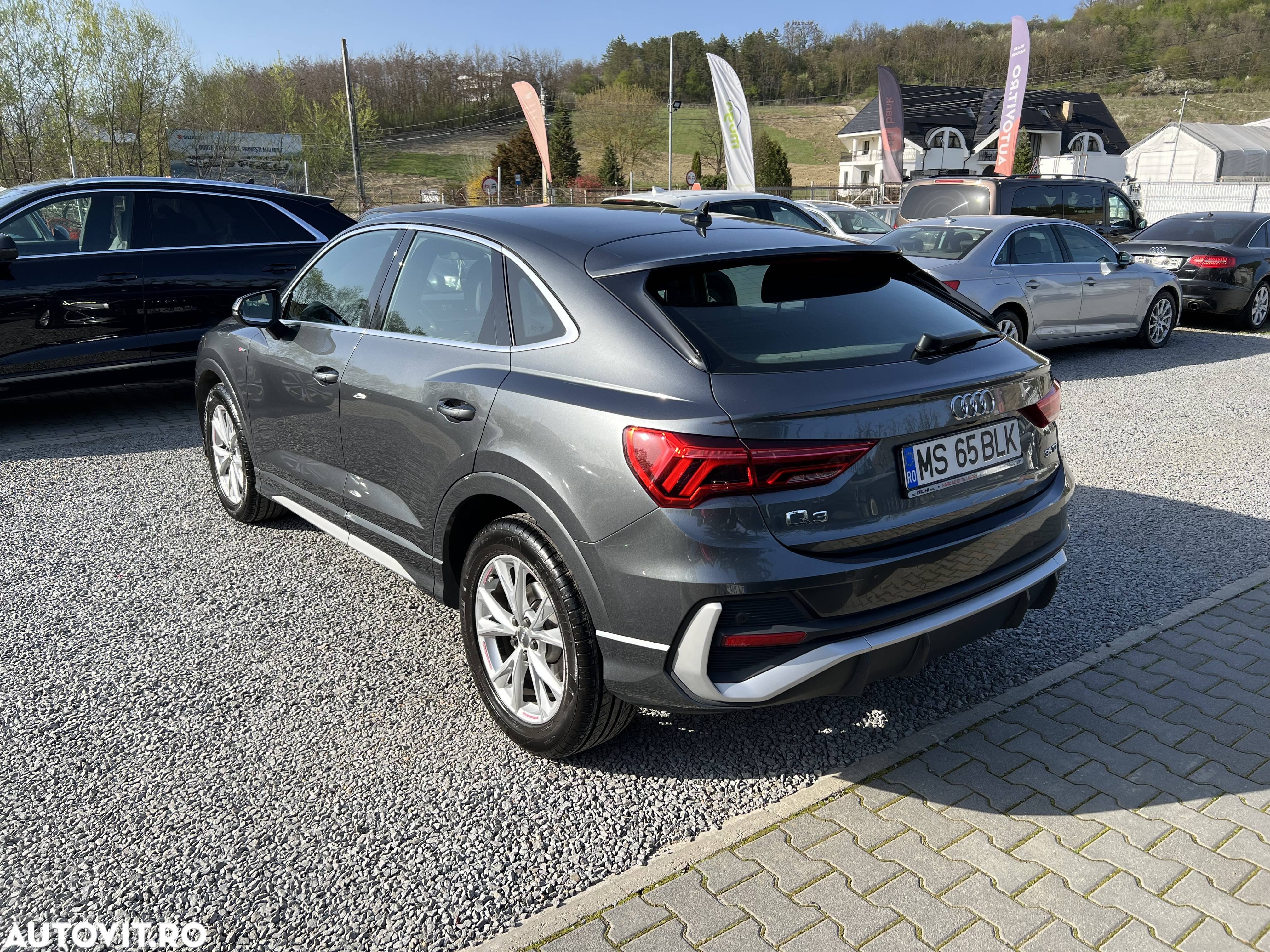 Audi Q3 2.0 35 TDI S tronic S Line - 36