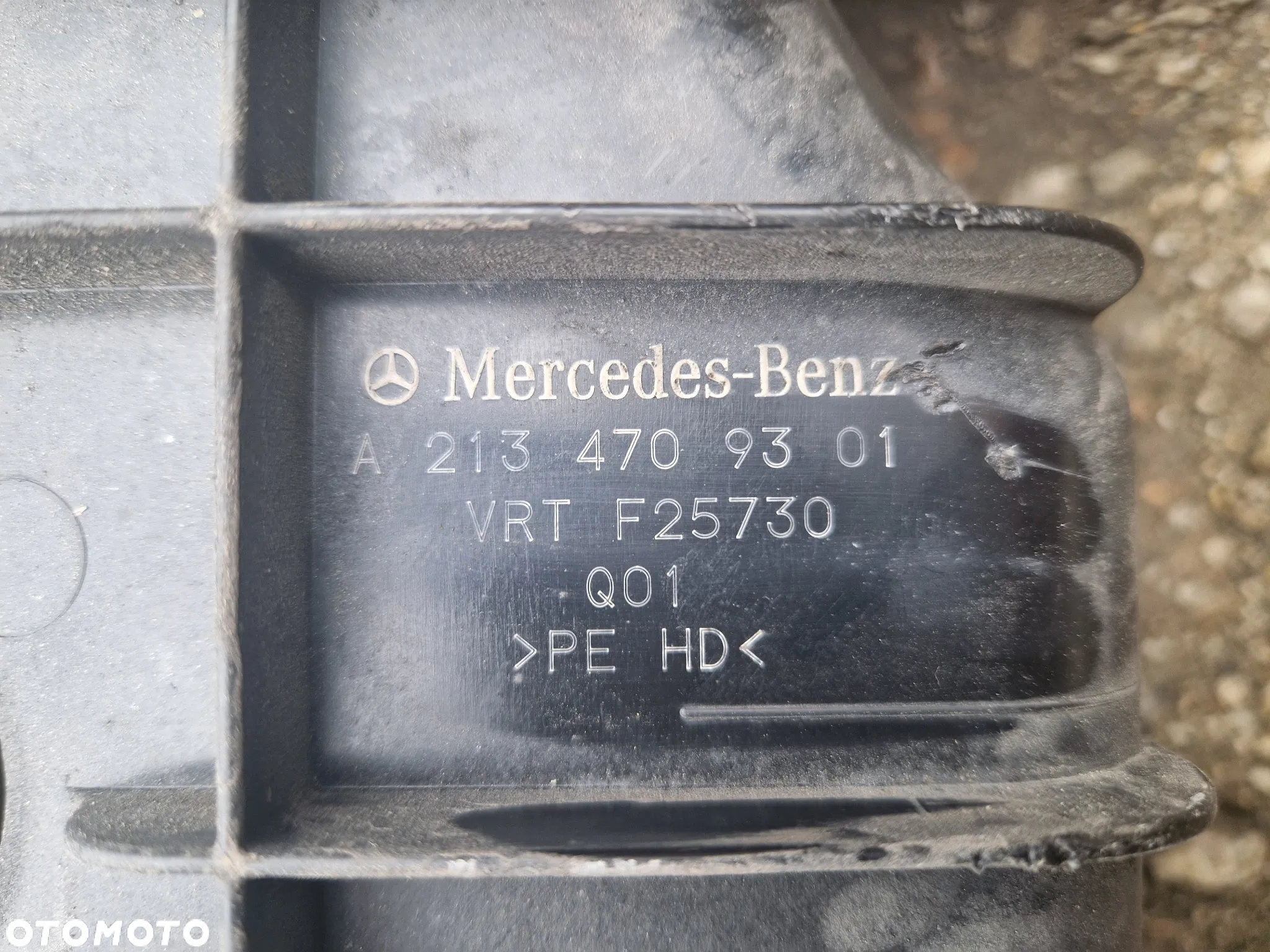 Mercedes E-Klasa W213 zbiornik Adblue A2134709301 - 4