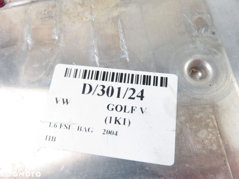 STEROWNIK VW GOLF V 1.6 FSI  03C906056BA 0261S02070 - 3