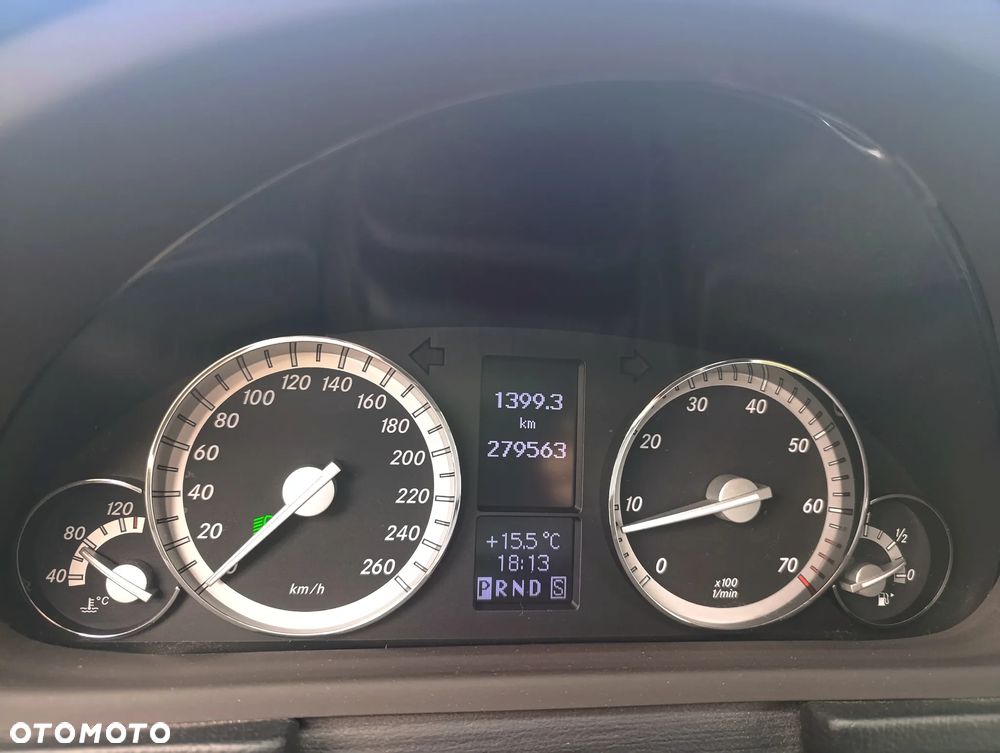 Mercedes-Benz Klasa C 180 Kompressor Automatik Avantgarde Sport Edition - 29