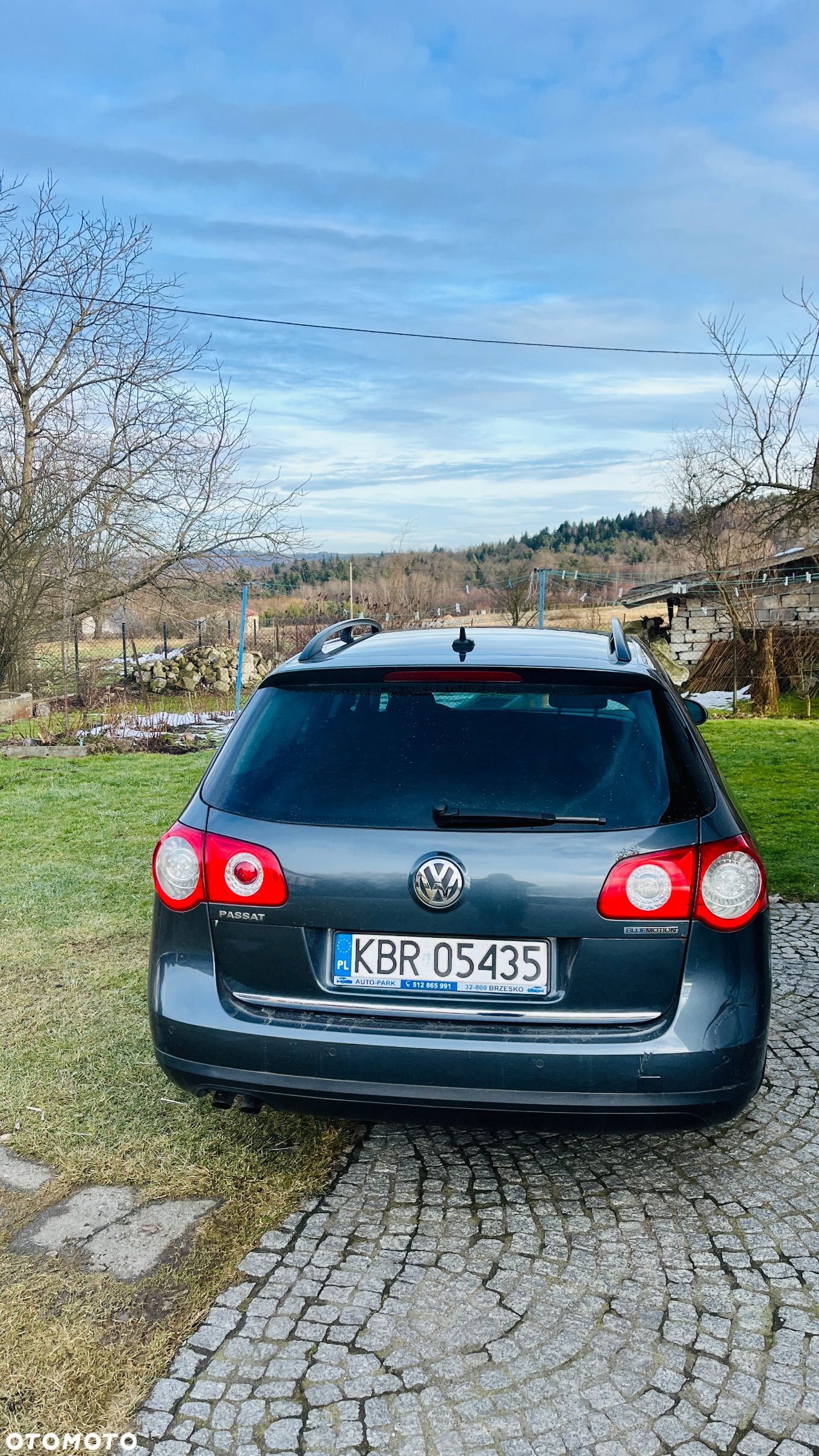 Volkswagen Passat 1.9 TDI Highline - 1