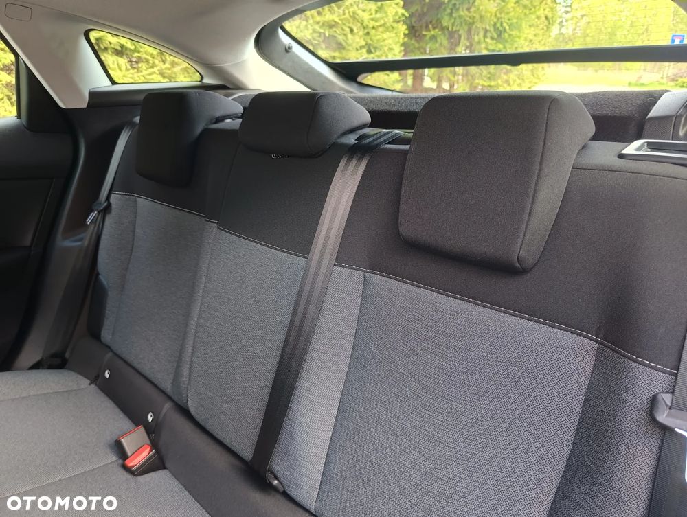 Citroën C4 PureTech 130 Stop&Start SHINE - 17