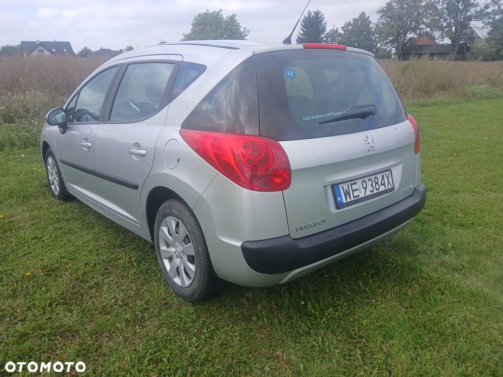 Peugeot 207 1.4 16V Presence - 10