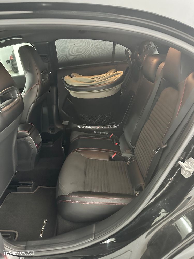 Mercedes-Benz A 200 d AMG Line - 8