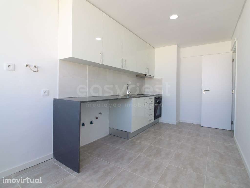 Excelente Apartamento T3 Totalmente Remodelado - Grande imagem: 2/33