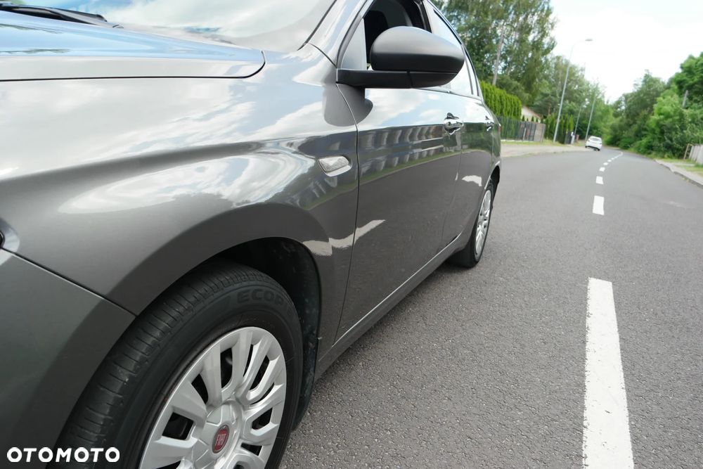 Fiat Tipo - 12