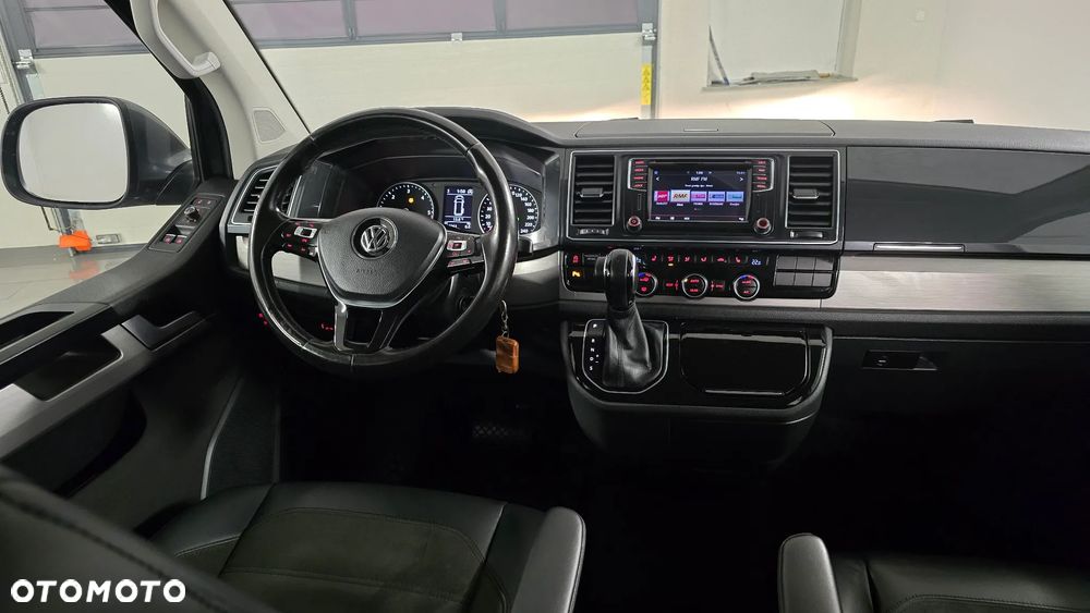 Volkswagen Multivan - 12