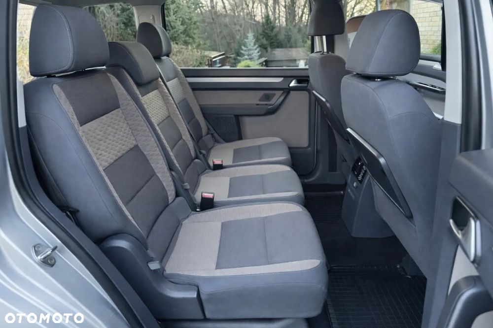 Volkswagen Touran 1.4 TSI Freestyle - 25