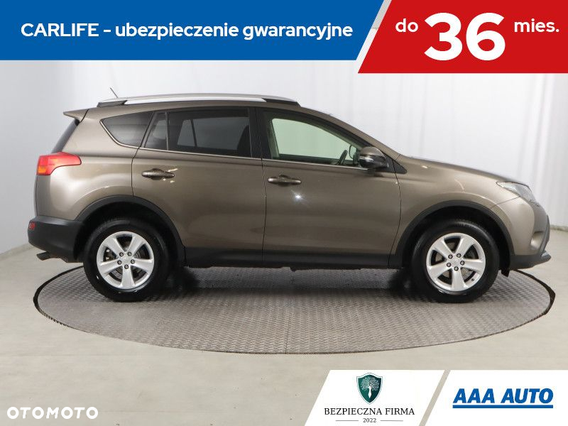 Toyota RAV4 - 7