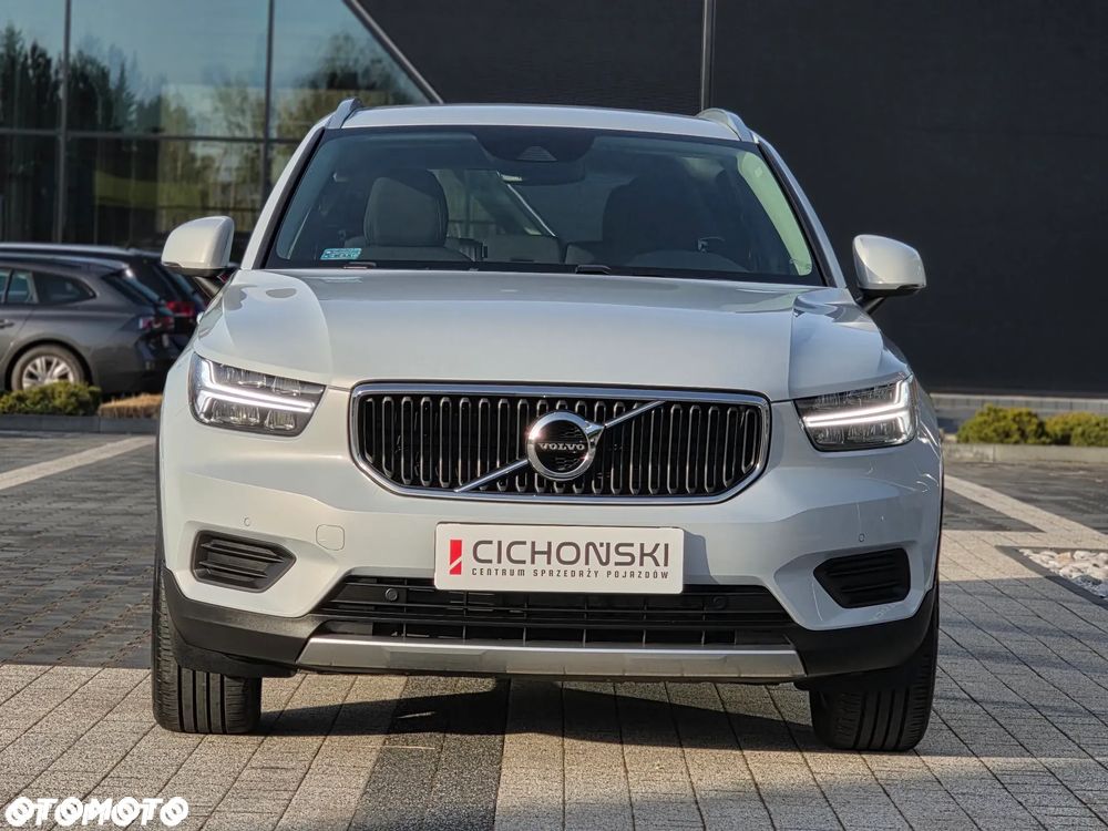 Volvo XC 40 T3 Momentum Pro - 33