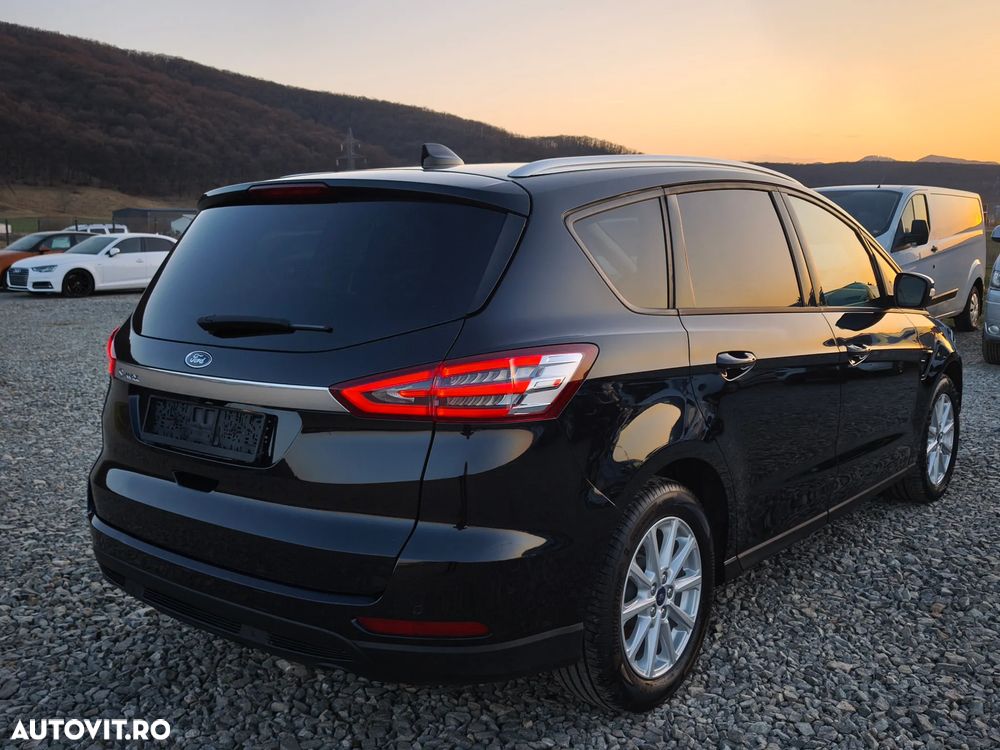 Ford S-Max 2.0 TDCi Titanium - 12