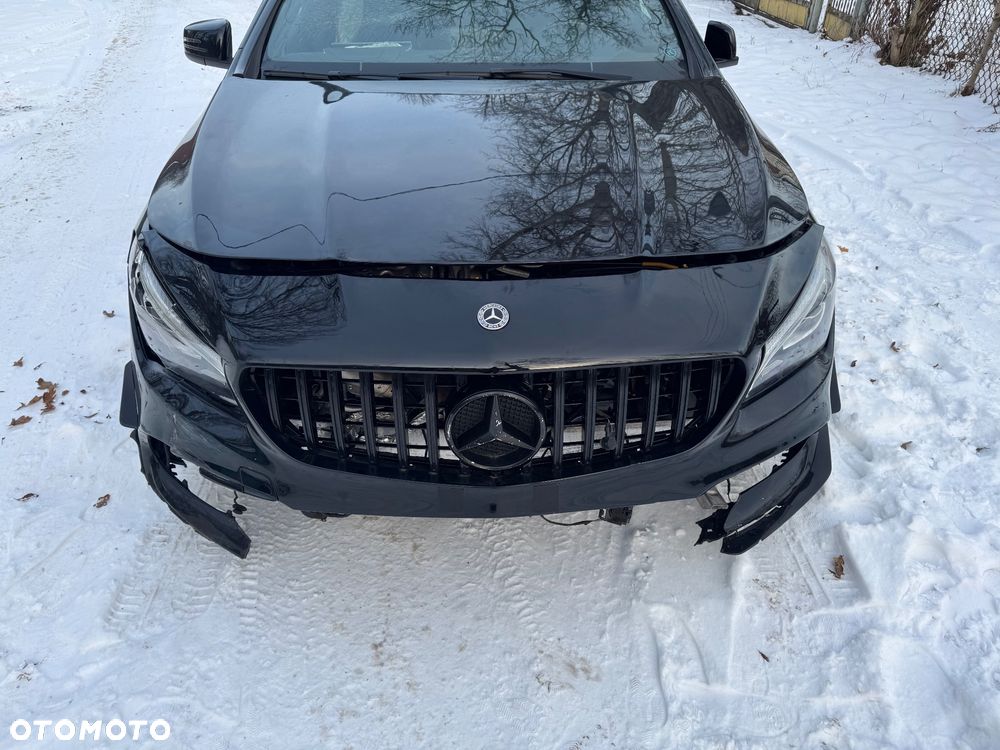 Mercedes-Benz CLA - 4