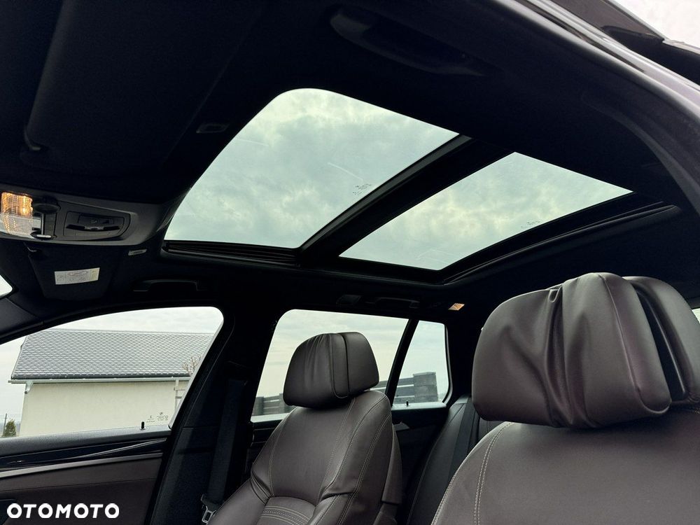 BMW Seria 5 520d Luxury Line sport - 24