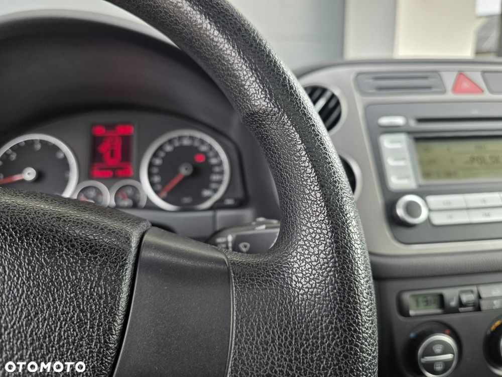 Volkswagen Tiguan - 13