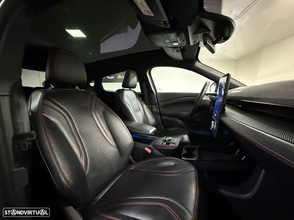 Ford Mustang Mach-E Alargada AWD - 24