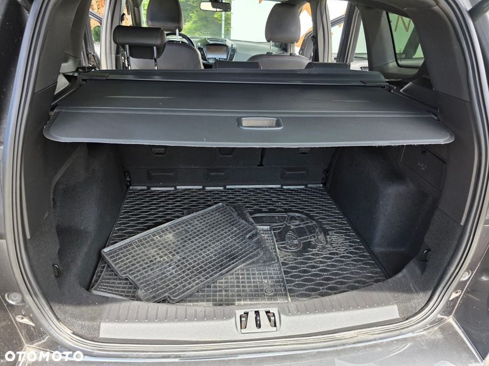 Ford Kuga - 10