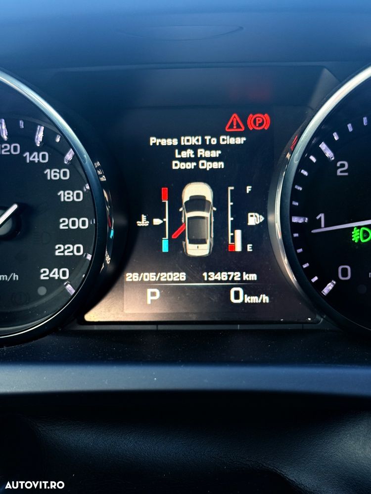 Land Rover Discovery Sport - 8