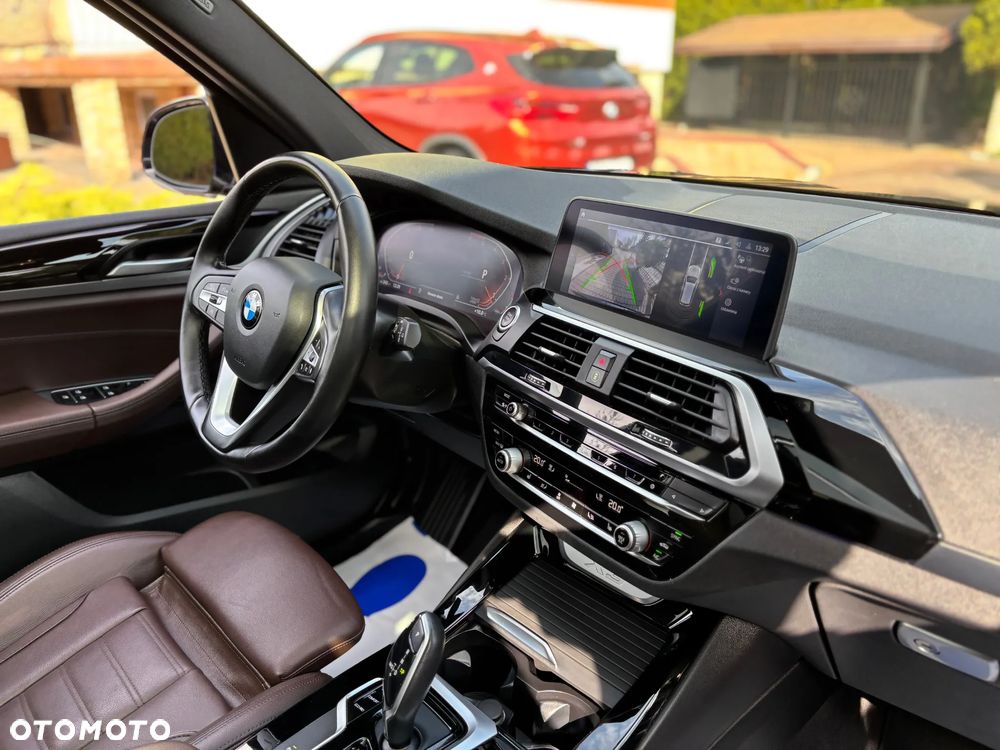 BMW X3 sDrive18d xLine sport - 11