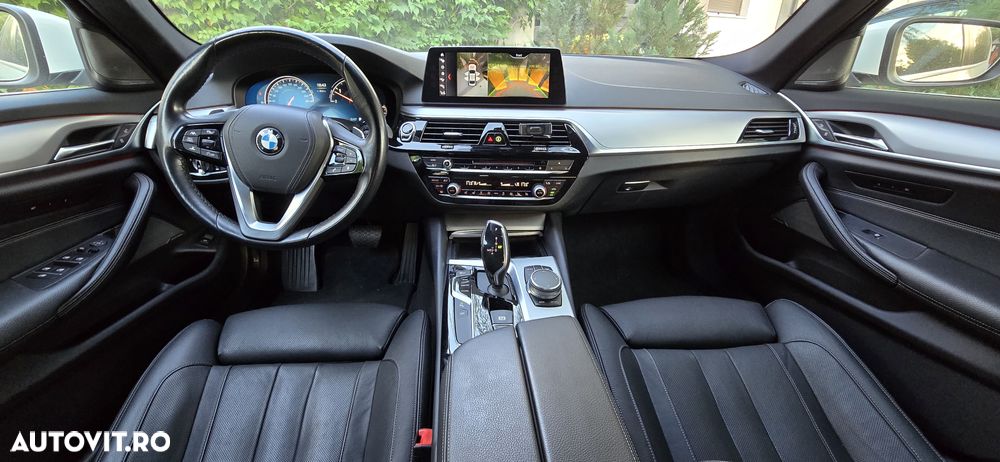 BMW Seria 5 530d xDrive AT - 9