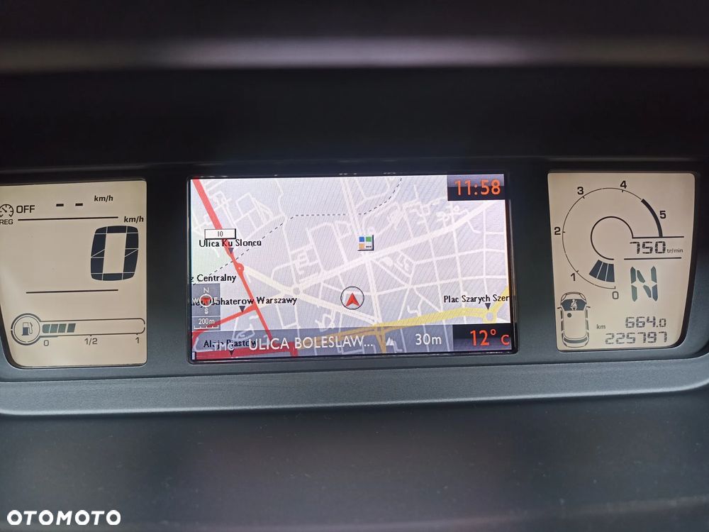 Citroën C4 ver-1-6-e--hdi-fap-egs6-exclusive - 13