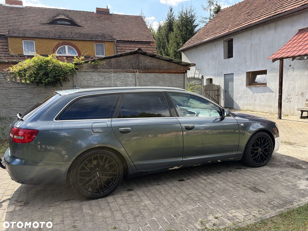 Audi A6 Avant - 1