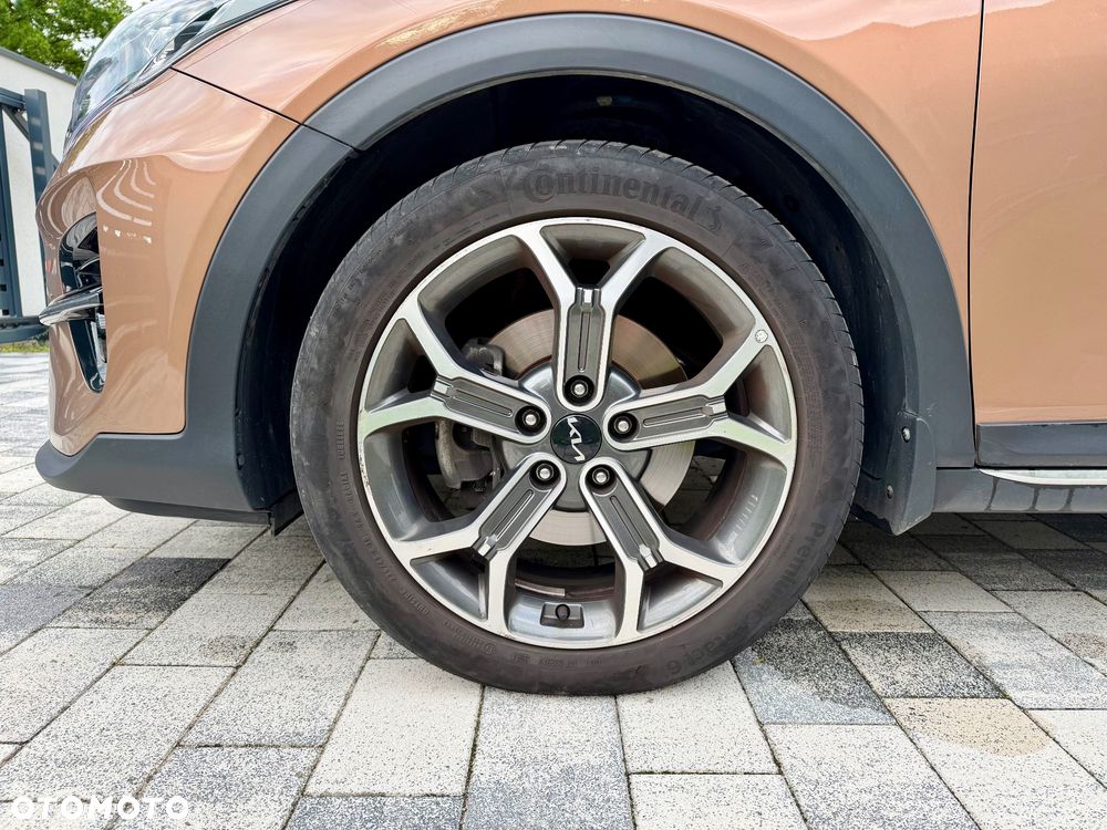 Kia XCeed 1.5 T-GDI M - 12