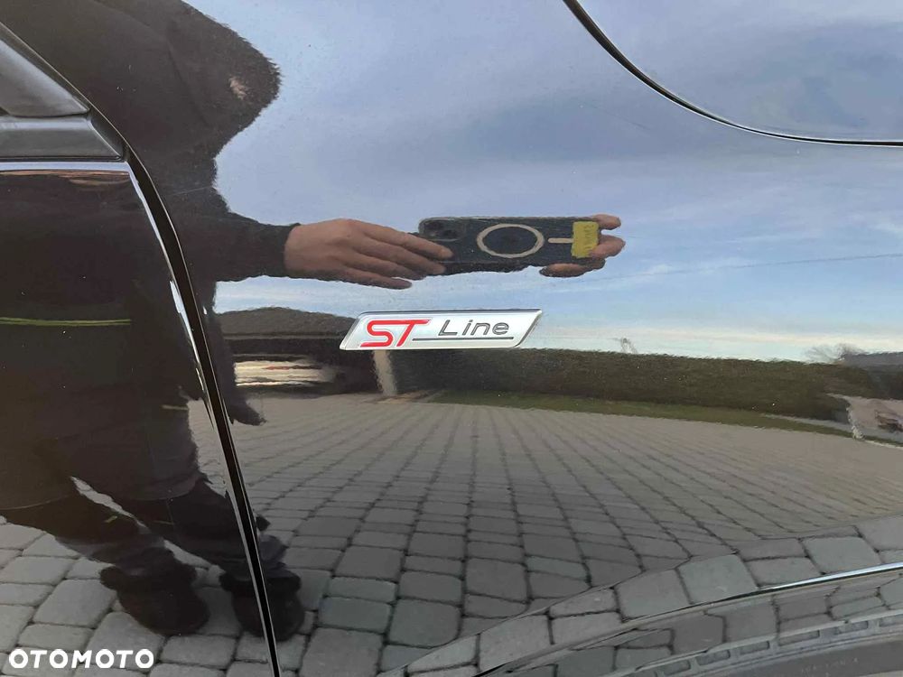 Ford Kuga 1.5 EcoBoost ST-LINE - 19