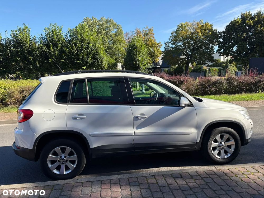 Volkswagen Tiguan - 10