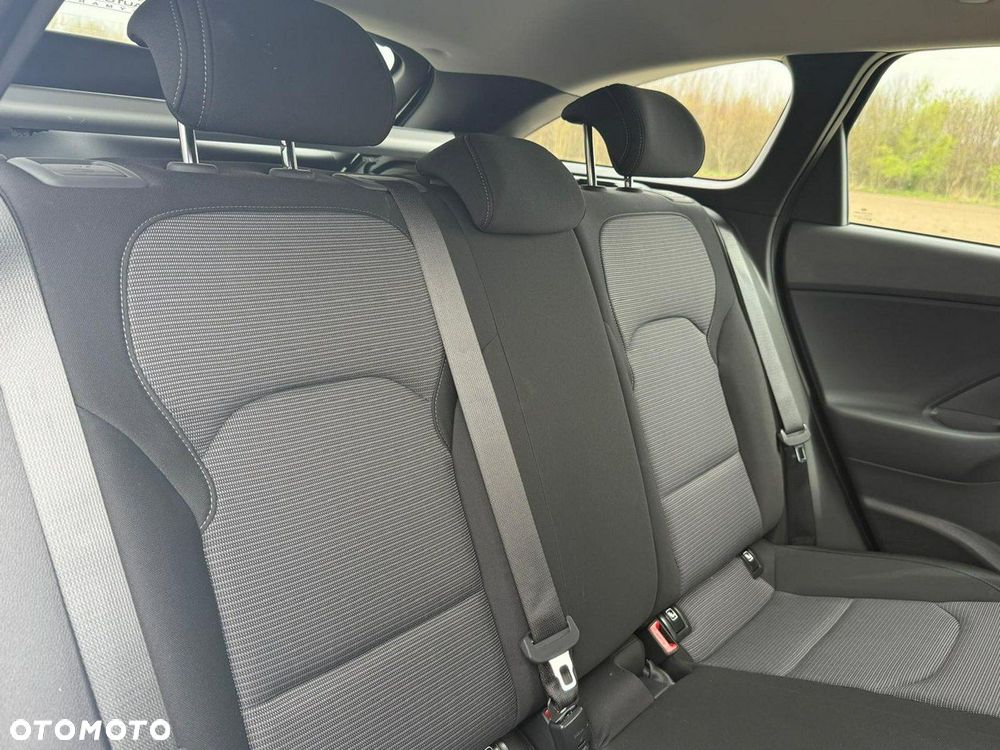 Hyundai i30 1.5 T-GDI 48V Smart - 17