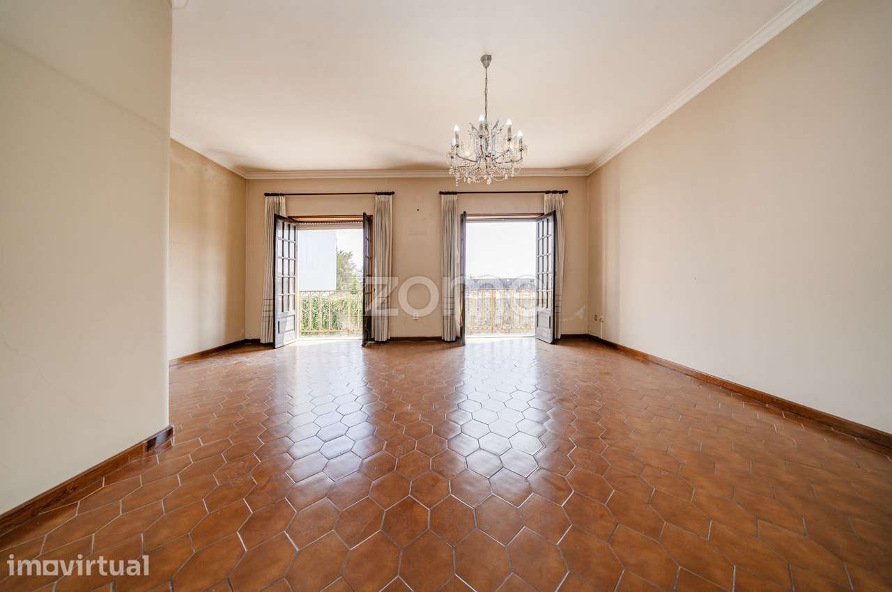 Prédio T4 com 363 m² em São Vicente – Braga! - Grande imagem: 3/51