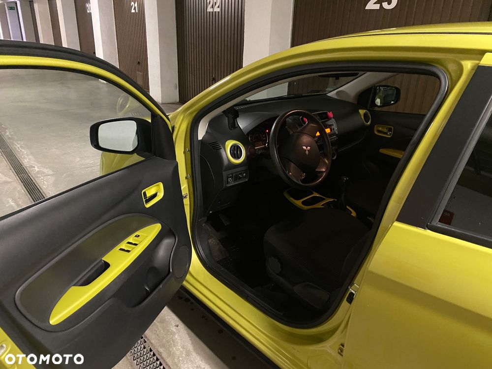 Mitsubishi Space Star - 7