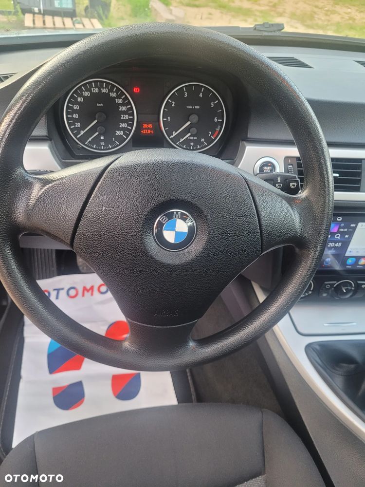 BMW Seria 3 - 10