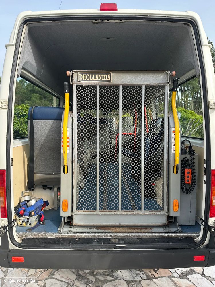 VW LT 35 2.5 TDI 9L/CADEIRA DE RODAS COM PLATAFORMA ELEVATORIA - 24