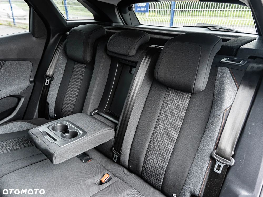 Peugeot 3008 1.5 BlueHDi Allure Pack S&S - 26