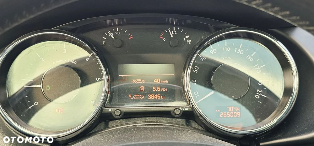 Peugeot 3008 1.6 HDi Premium - 23