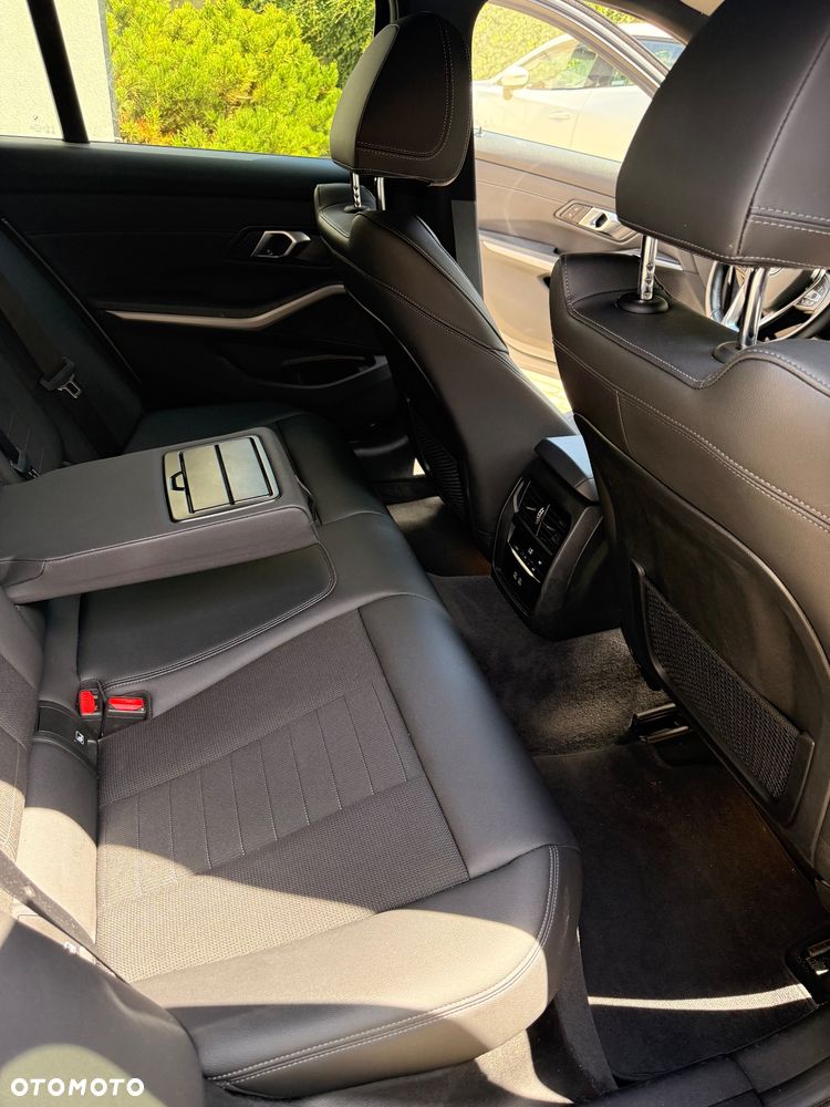 BMW Seria 3 - 13