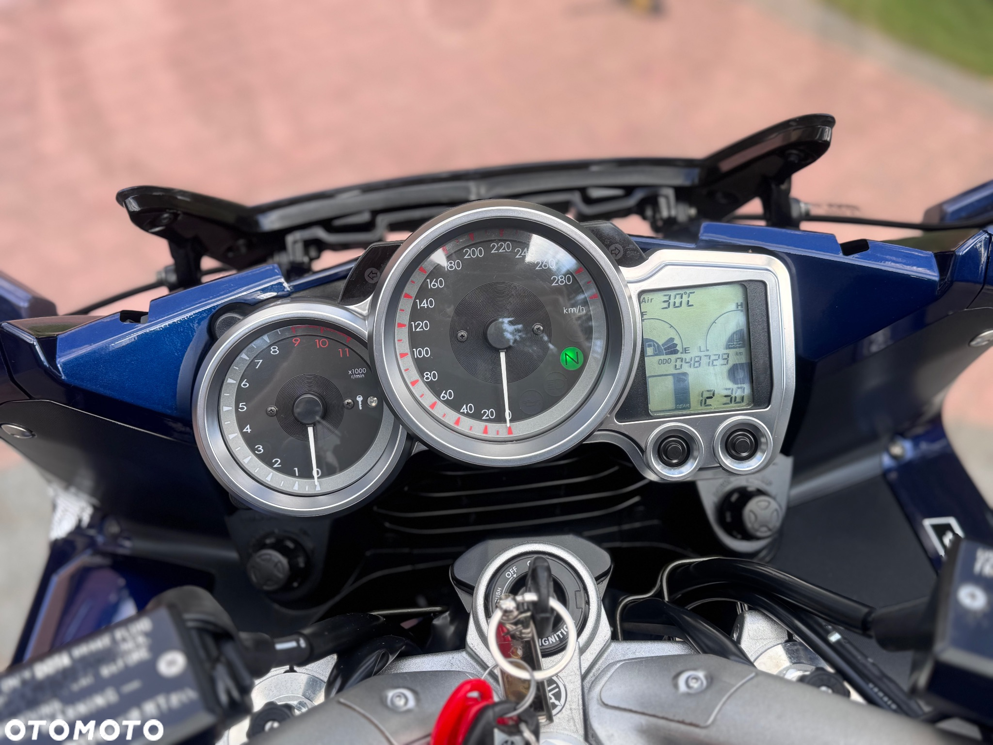 Yamaha FJR - 28