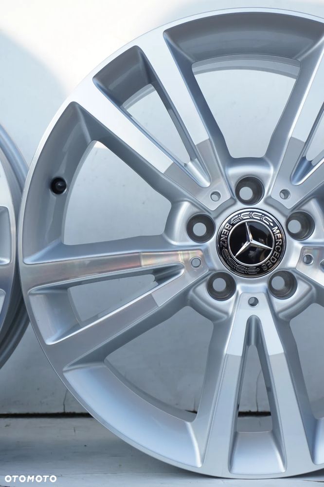 Mercedes 5x112 18 8J et45 W207 - 10