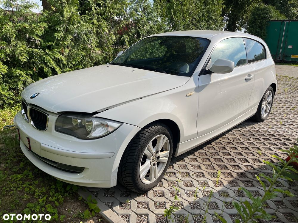 BMW Seria 1 118i - 11