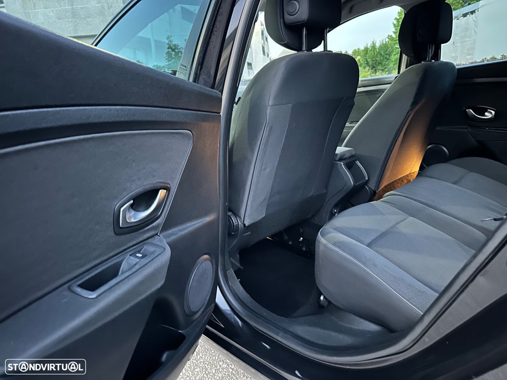 Renault Mégane 1.5 dCi Dynamique S - 26