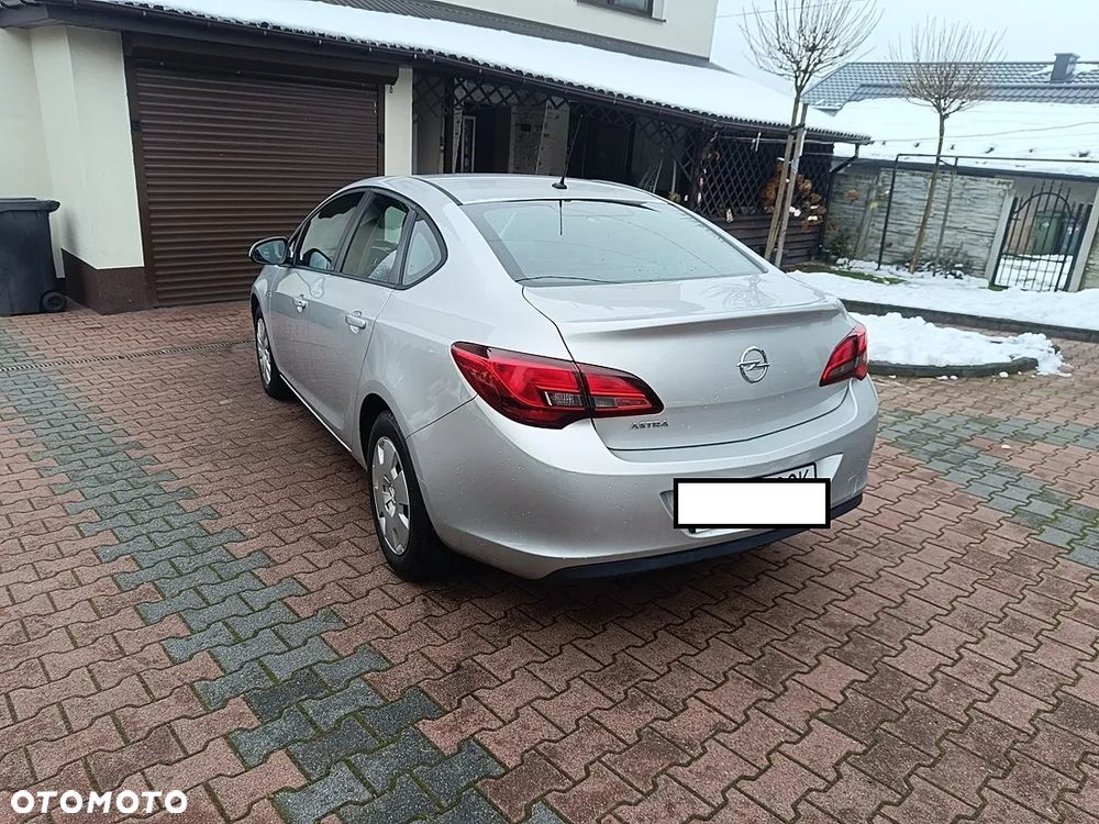Opel Astra 1.6 Cosmo - 6