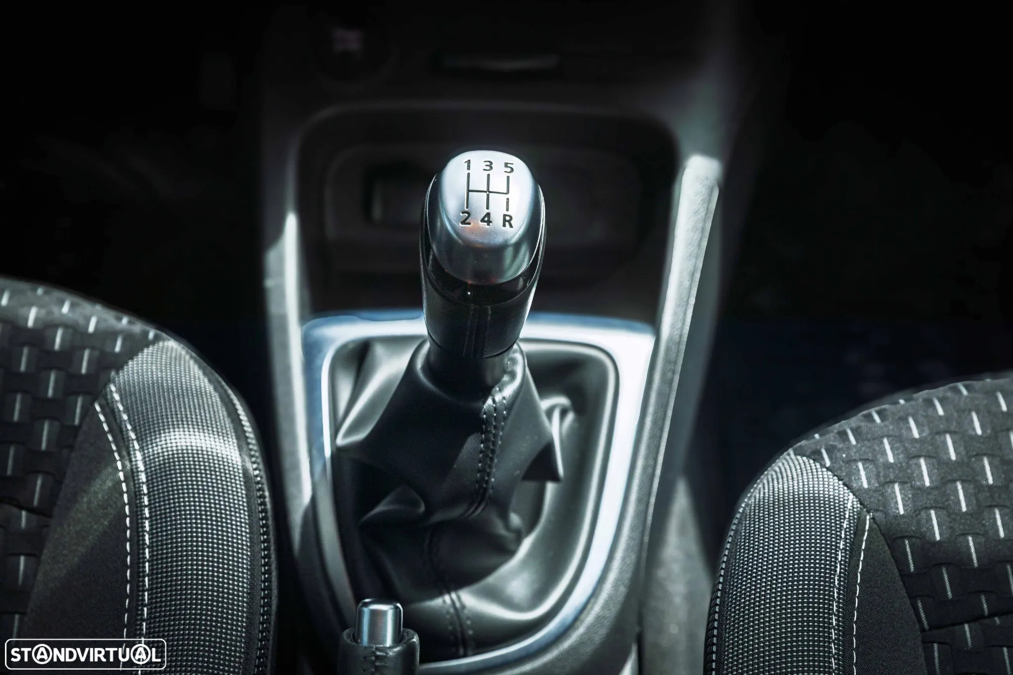 Renault Captur 1.5 dCi Exclusive C/Pneu - 24