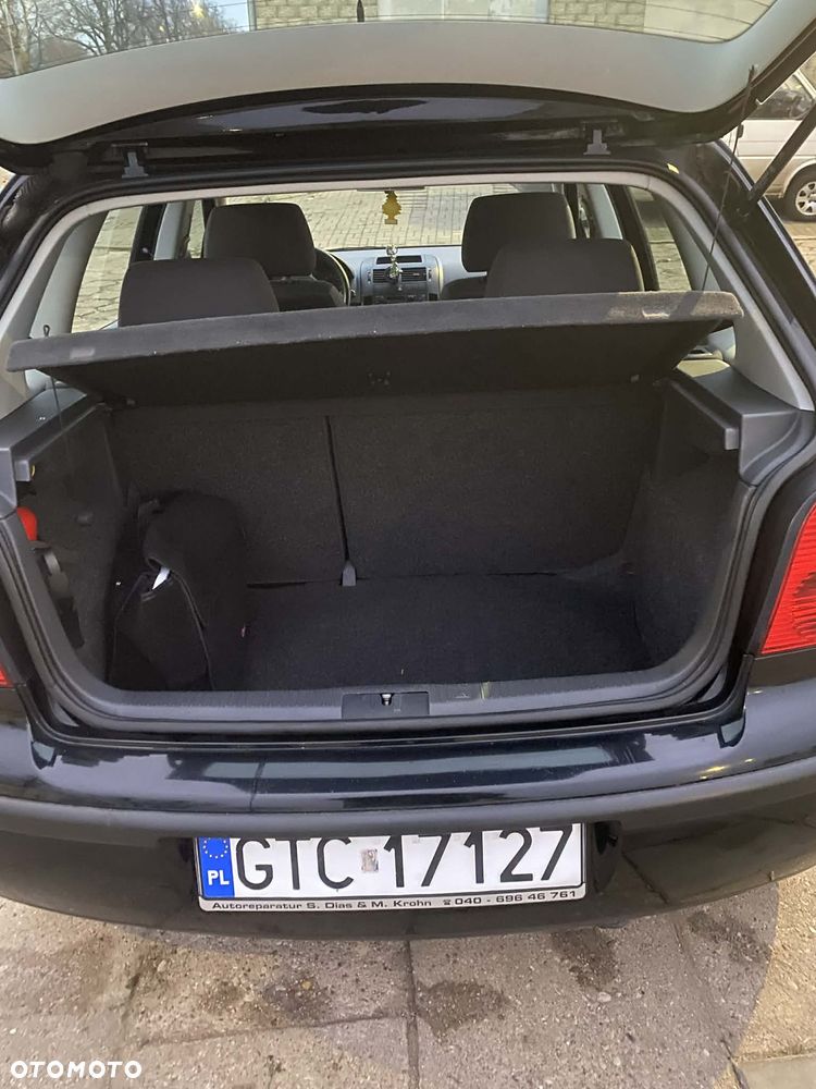 Volkswagen Polo - 8